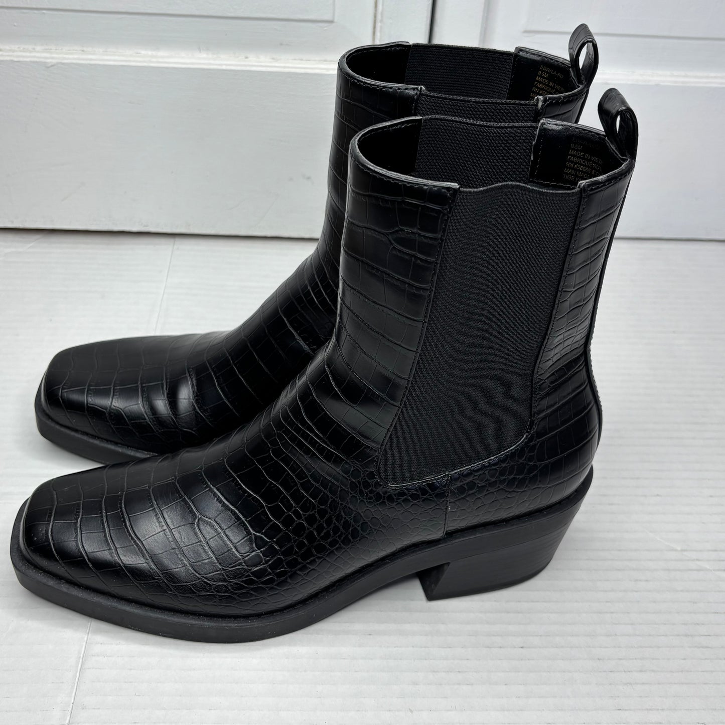 OPEN EDIT Edayla Croc-Embossed Square Toe Chelsea Boots Size 9.5