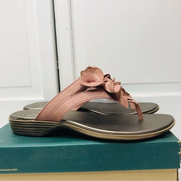 CLARKS Pink Dusk Bamboo Thong Sandals Size 9 *NEW*