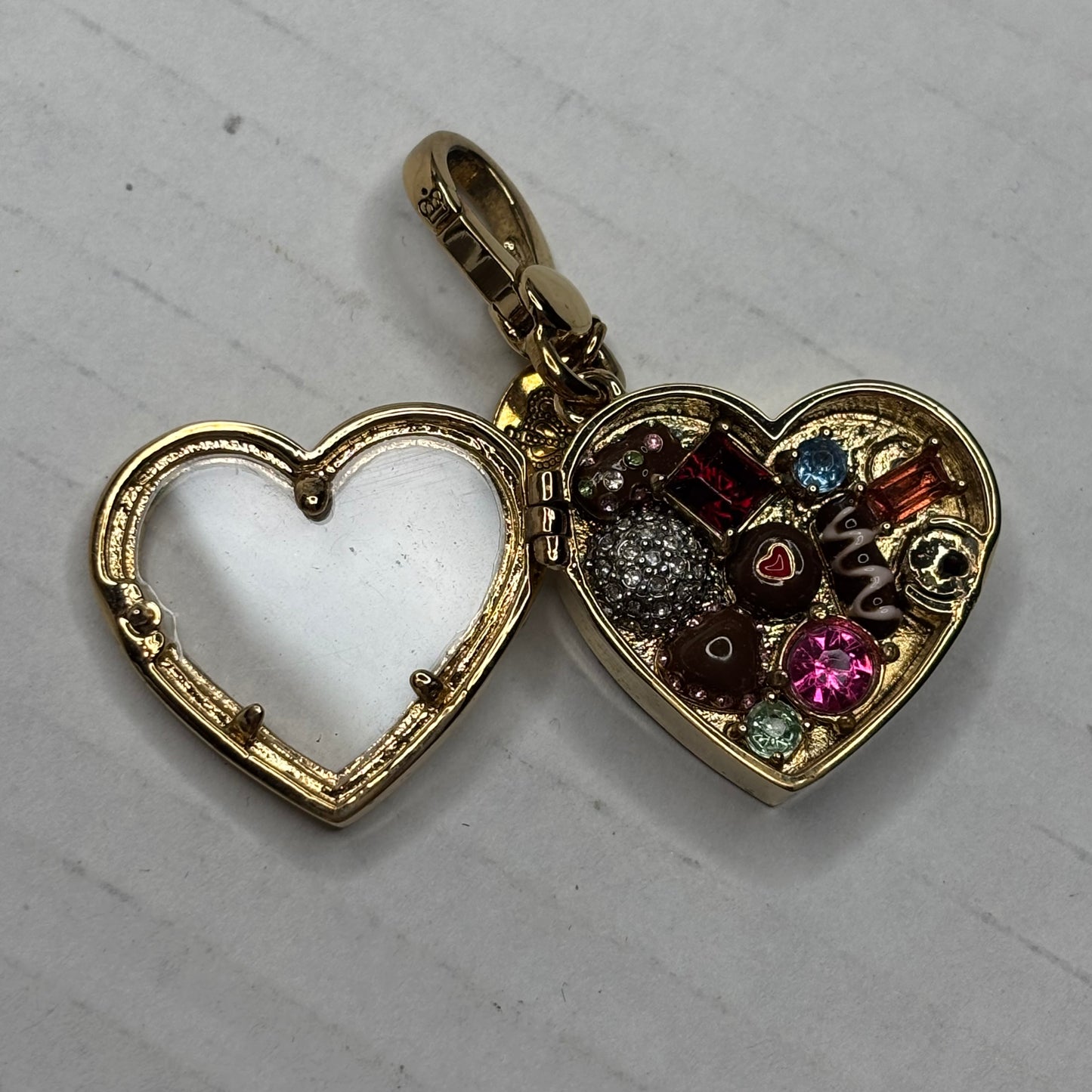 JUICY COUTURE 2011 Limited Edition Box of Chocolates Charm