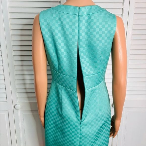 TAHARI Turquoise Sleeveless Dress Size 4