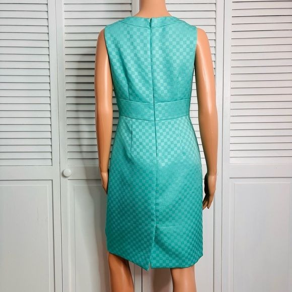 TAHARI Turquoise Sleeveless Dress Size 4