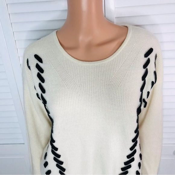 DESIGN HISTORY Pure Cashmere Cream Sweater Size M