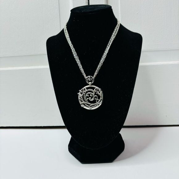 *NEW* BRIGHTON Geometric Circle Pendent Necklace