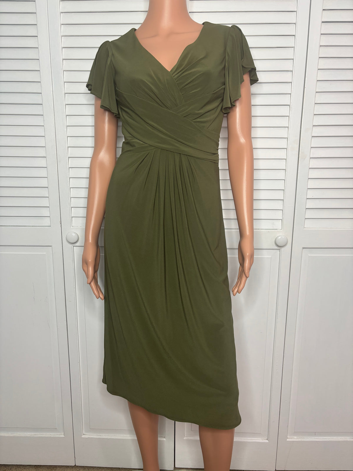 NEW Ieena for MAC DUGGAL Olive Green Flounce Sleeve Midi Dress Size 2