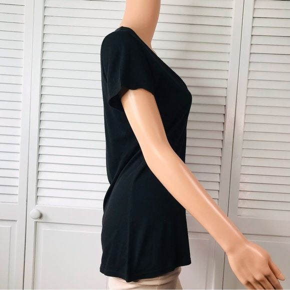 MODERN LUXURI Black Label Katrina U Neck Tee Size M *NEW*