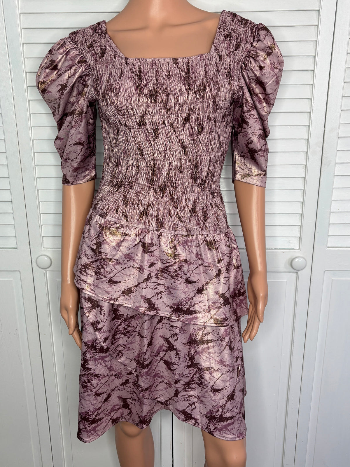 New IVY CITY CO. Michelle Dress Mauve Metallic Marble Puff Sleeve Smocked Dress Size Small