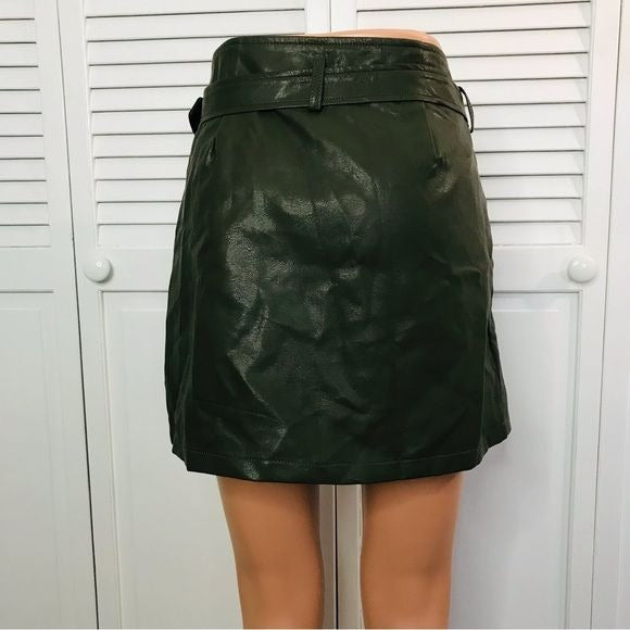 HONEY PUNCH Green Zipper Faux Leather Mini Skirt Size M *NEW*