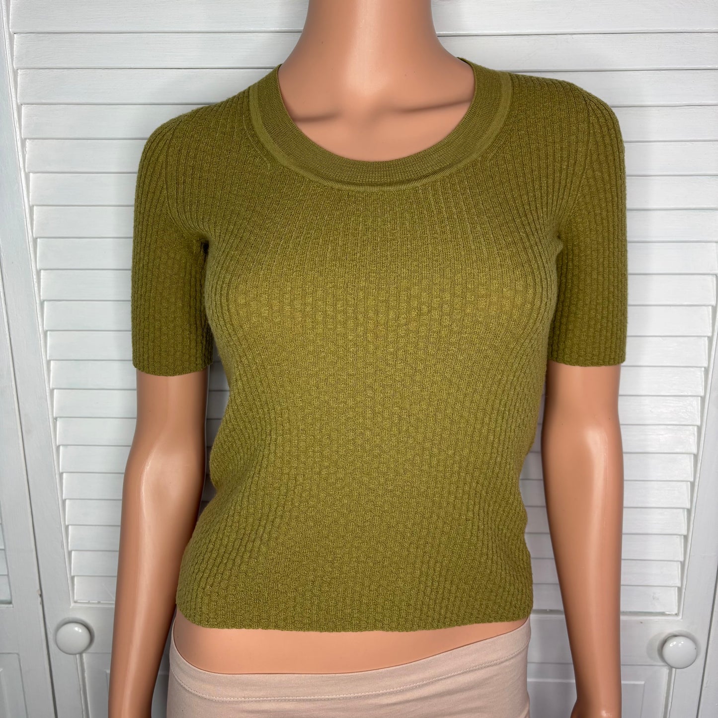 THEORY Moving Rib Tee in Green Size Small