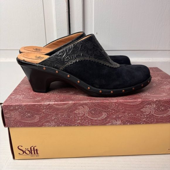 *NEW* SOFFT Night Navy Tooled Embossed Leather Suede Studded Clogs