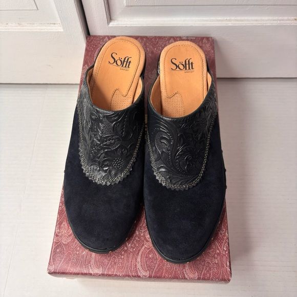 *NEW* SOFFT Night Navy Tooled Embossed Leather Suede Studded Clogs