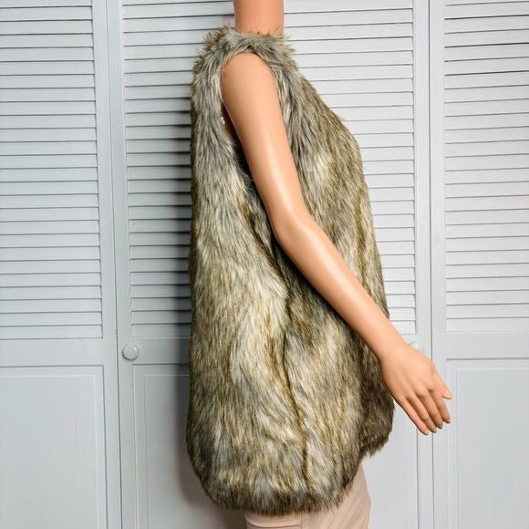 RACHEL ZOE Faux Fur Vest Size 1X