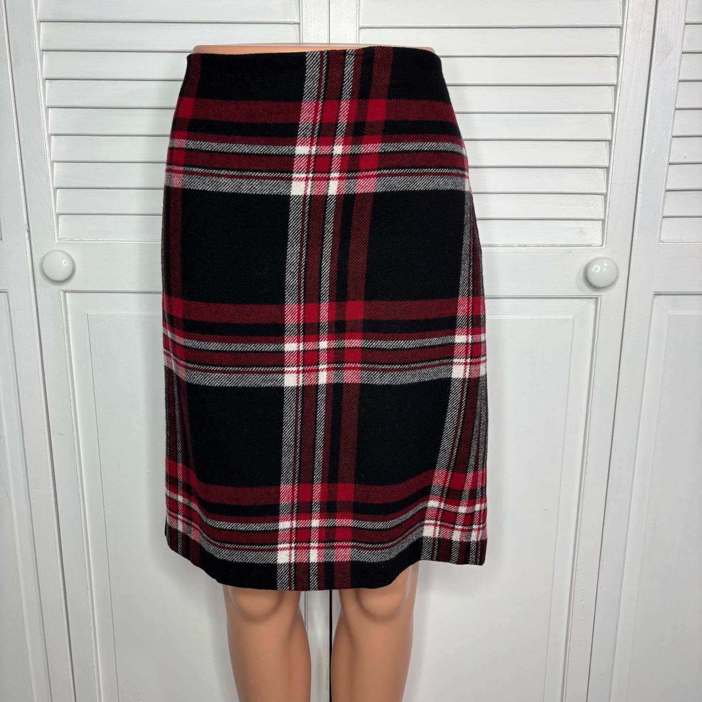 TALBOTS Red & Black Plaid Wool Blend A-Line Skirt Size 14