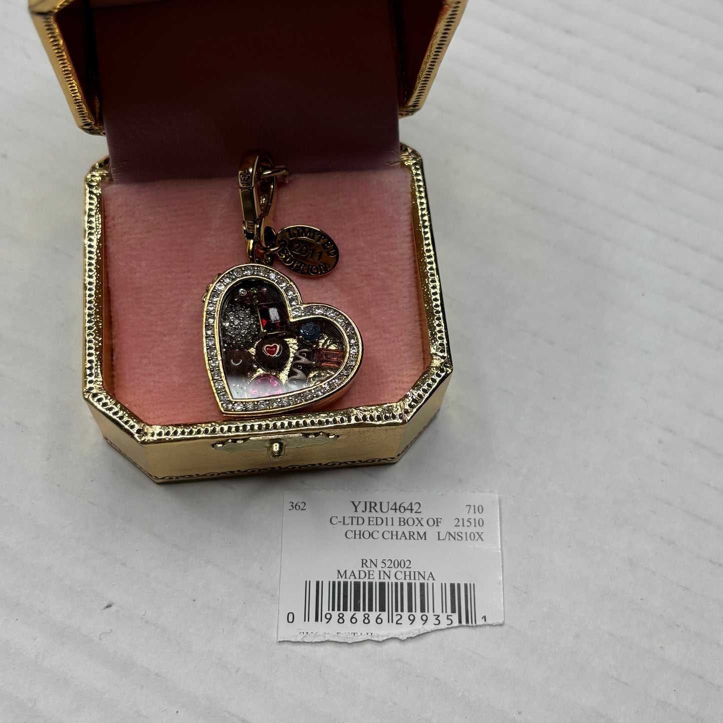 JUICY COUTURE 2011 Limited Edition Box of Chocolates Charm