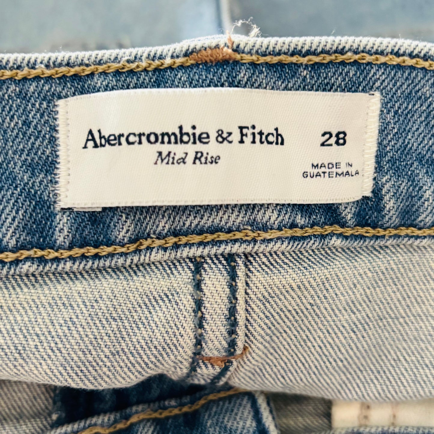 ABERCROMBIE & FITCH Mid Rise Denim Mini Skirt Size 28