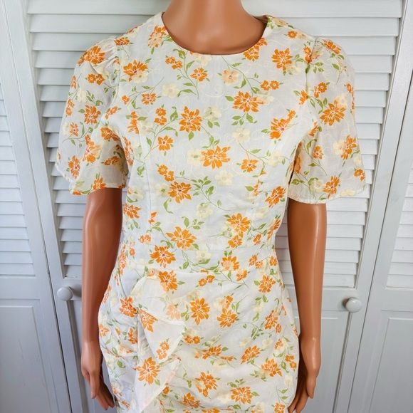 *NEW* ADELYN RAE Alicia Floral Short Sleeve Dress