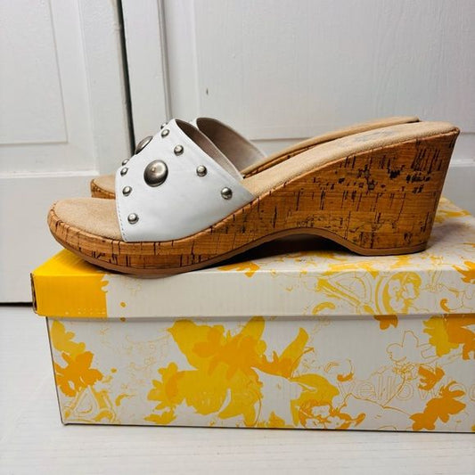 *NEW* YELLOW BOX White Bayside Platform Cork Sandals