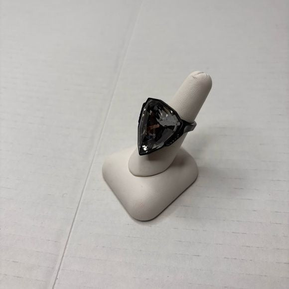 SWAROVSKI Salome Jet Hem Ring Size 6