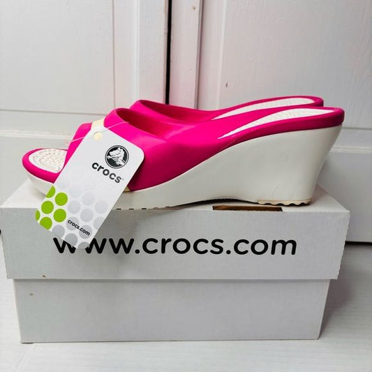 *NEW* CROCS Sassari Fuchsia Slip On Open Toe Sandals