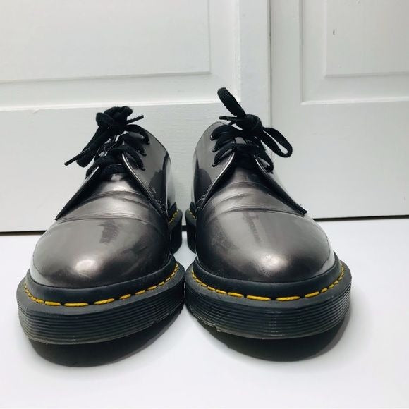 DR. MARTENS Dupree Metallic Pewter Pointed Toe Shoes Size 8