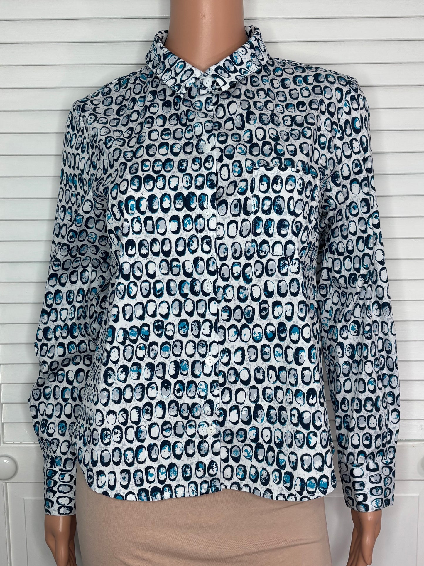 HABITAT Perfect Travel Dot Shaped Shirt Size Medium