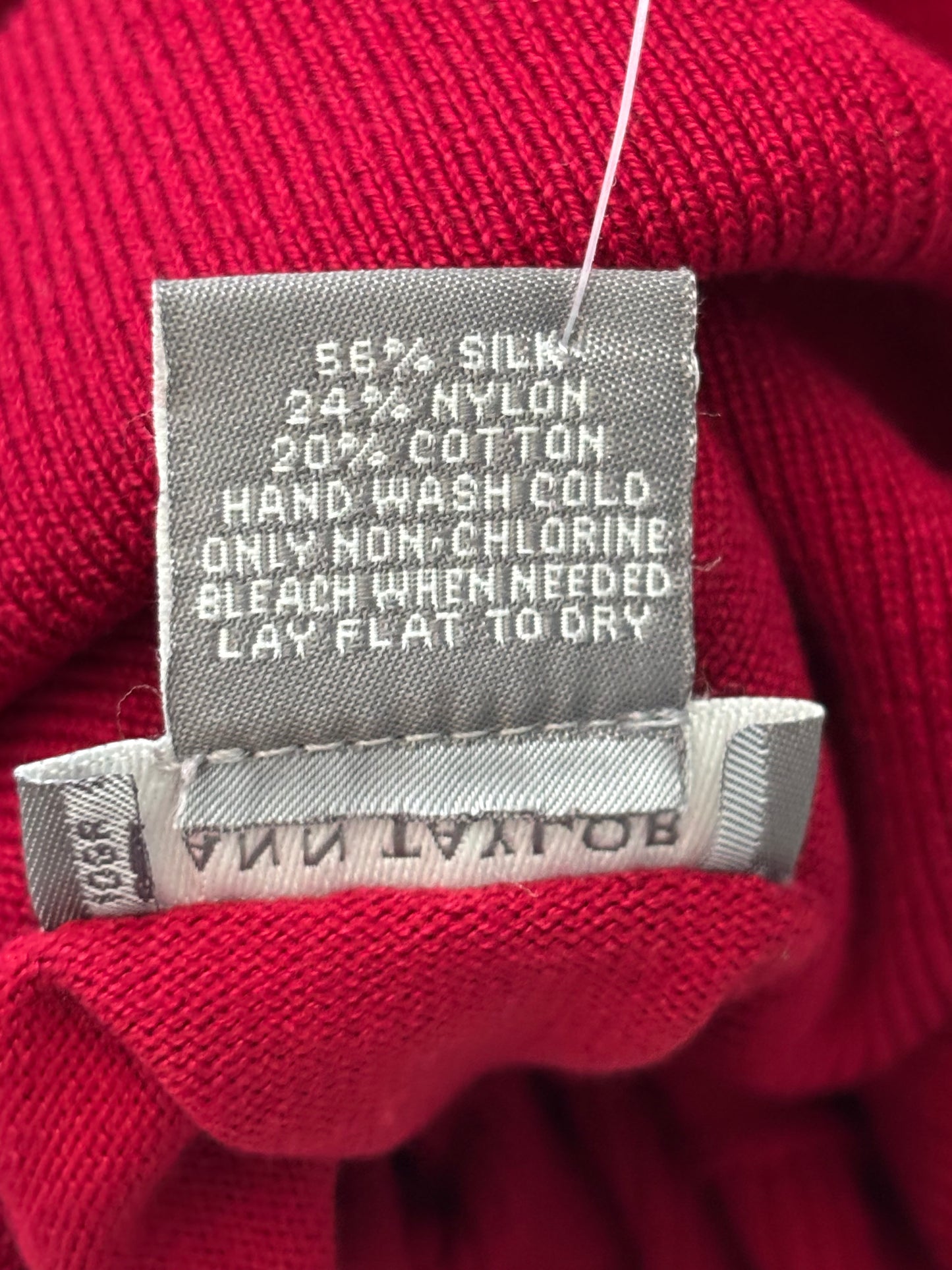 New ANN TAYLOR Red Silk Blend Turtleneck Sweater Size Small