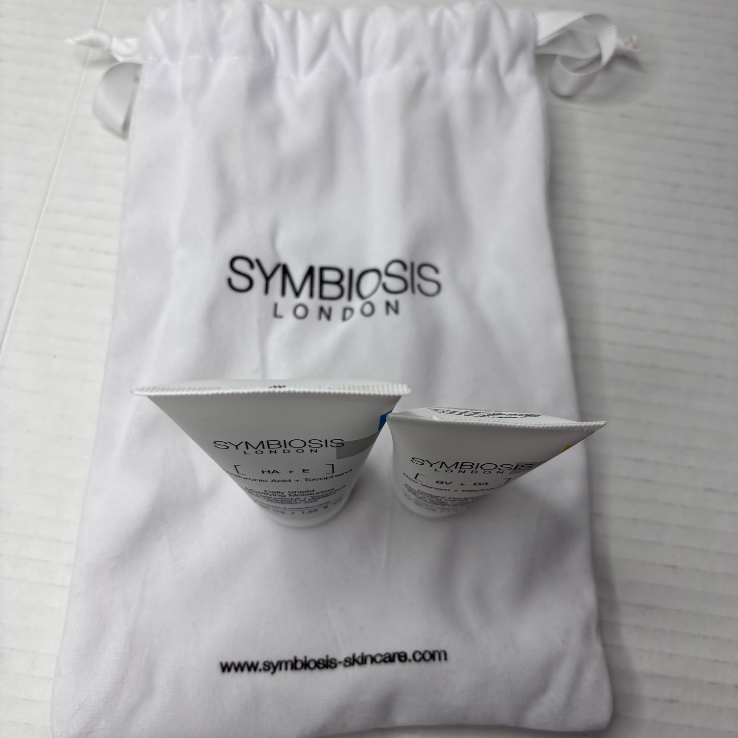 *NEW* SYMBIOSIS LONDON Daily Shield Mattifying Moisturizer + Delight Radiance Restoring Facial Serum