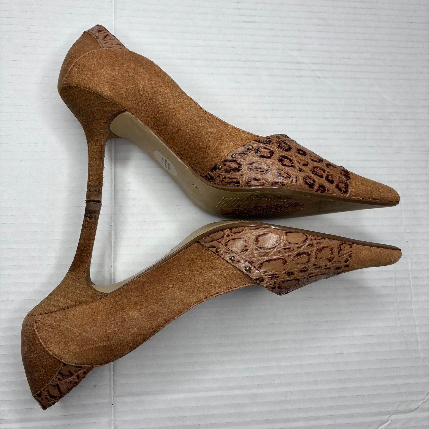 SEYCHELLES Pointed Toe Buckle Tan & Croc Embossed Leather Pumps Size 8