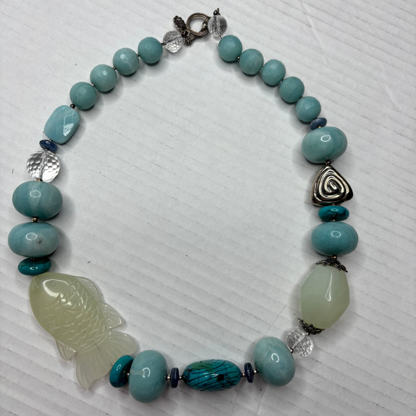 AMY KAHN RUSSELL Vintage Sterling Silver Carved Jade Koi Fish Necklace