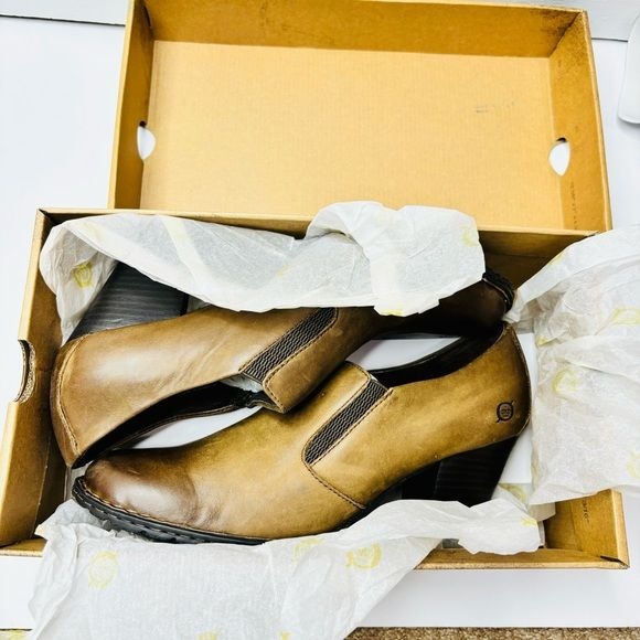 *NEW* BORN Gertrude Brown Mudd Block Heel Shoes Size 9