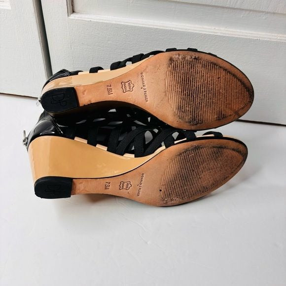 DONALD J PLINER Jorda Wedge Sandals Size 7.5