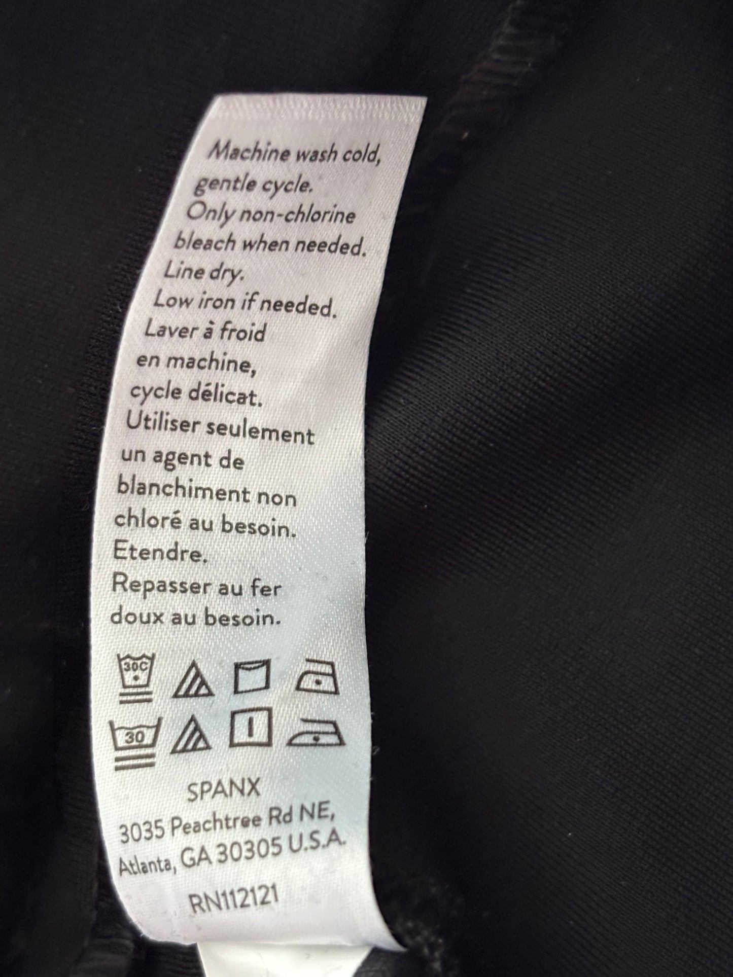New SPANX Spanx Black Ankle Backseam SkinnyThe Perfect Pant Size Small