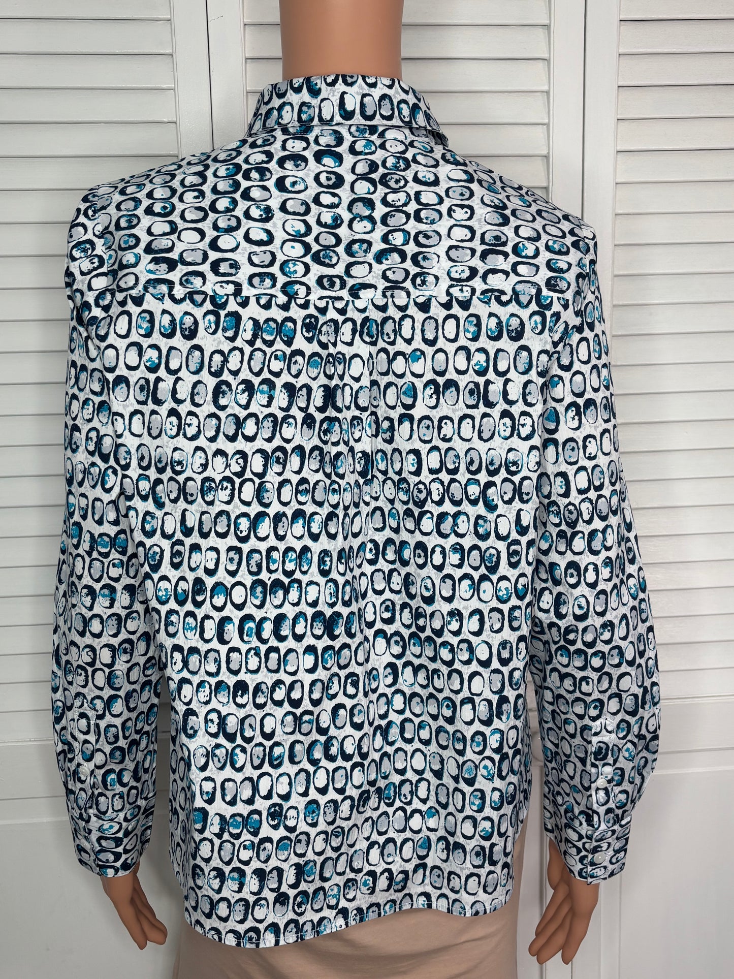 HABITAT Perfect Travel Dot Shaped Shirt Size Medium