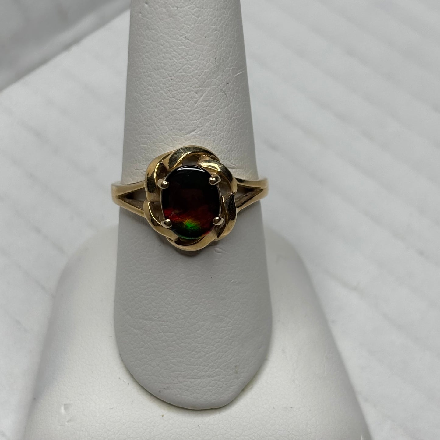 KORITE 14K Yellow Gold Ammolite Statement Ring Size 8