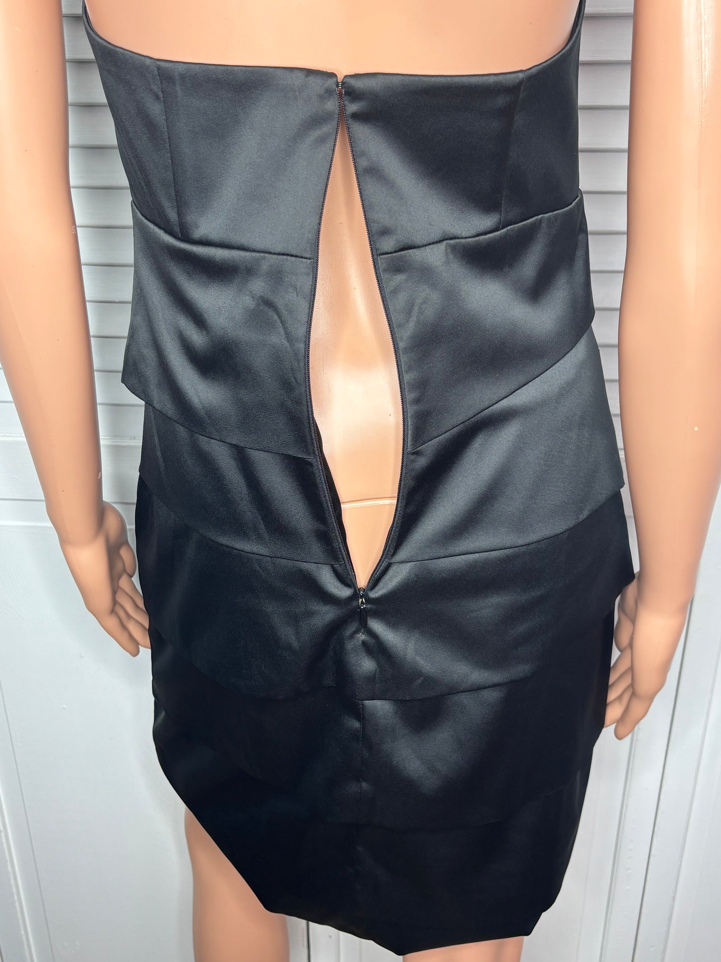 WHITE HOUSE BLACK MARKET Black Strapless Satin Tiered Cocktail Mini Dress Size 2