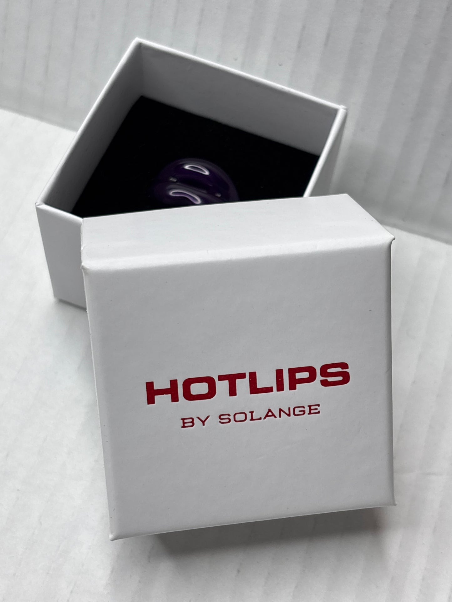 HOT LIPS By Solange Azagury-Patridge Purple Lacquer Lip Ring Size 8