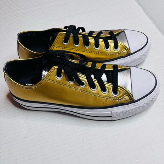 CONVERSE Chuck Taylor All Star Lift Low Top Sneakers Size 8