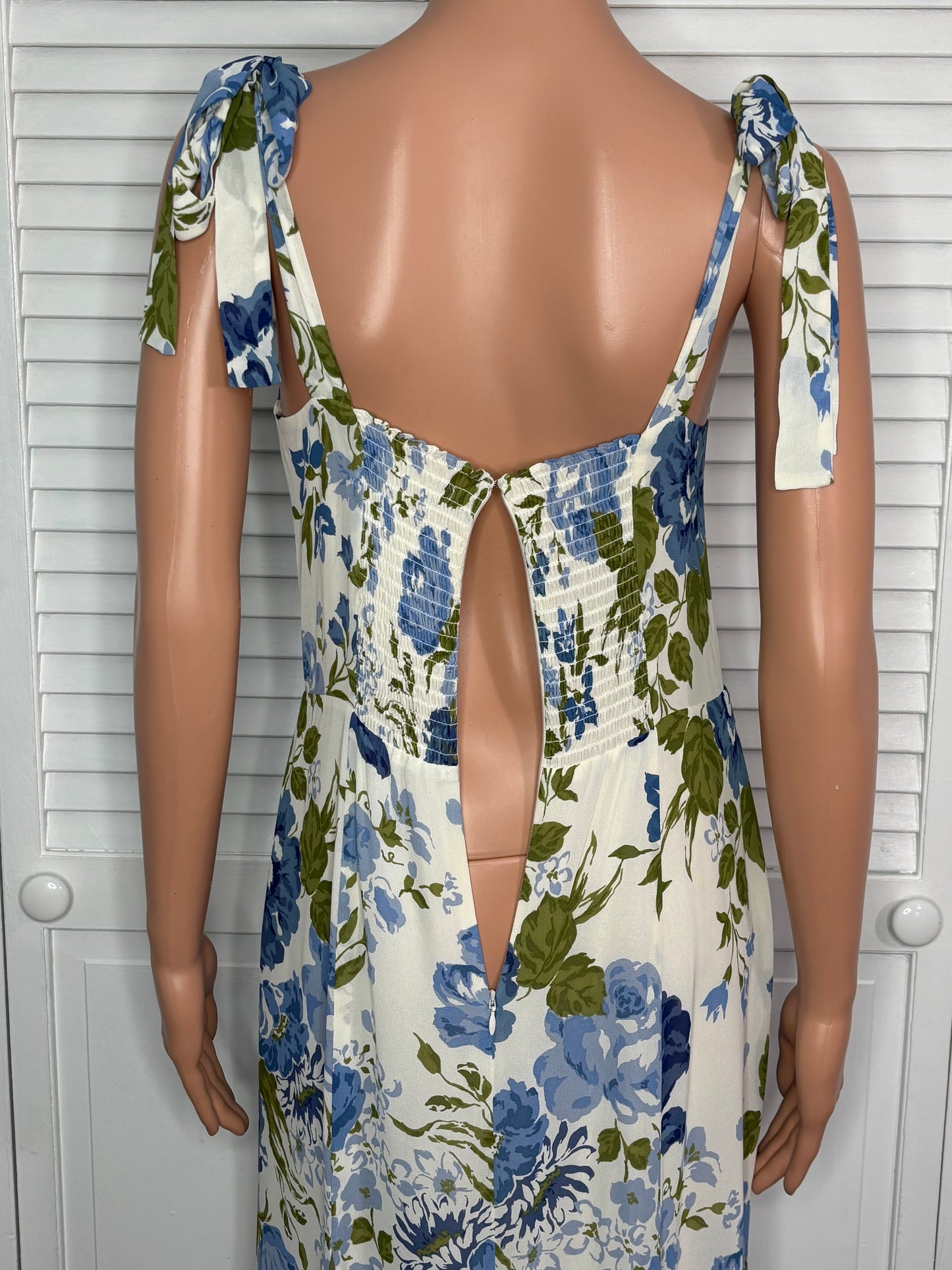 REFORMATION Jaelyn Dress Blue Green Floral Smocked Tie Strap Maxi Size 8