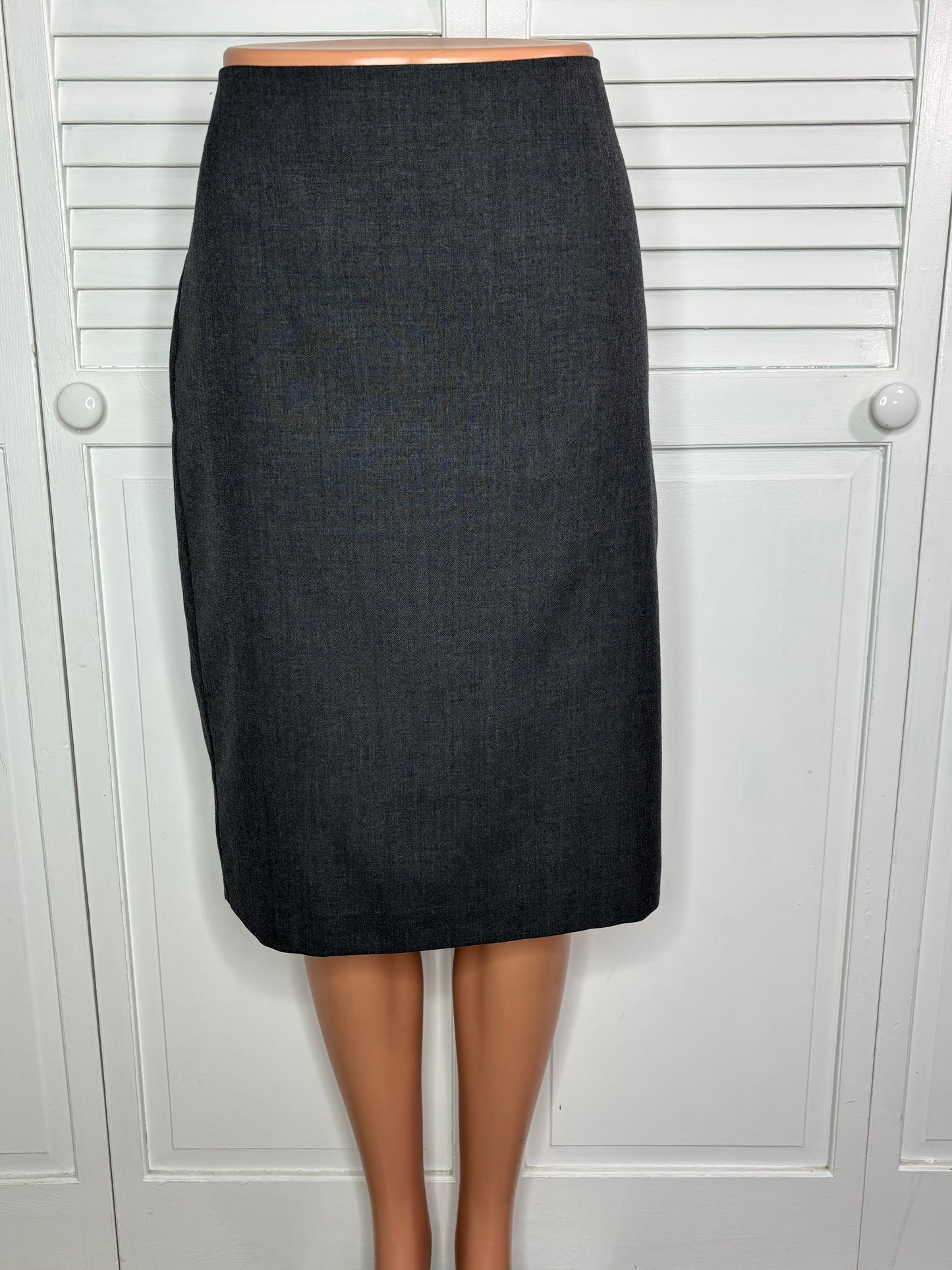 ANN TAYLOR Classic Grey Pencil Skirt Size 6