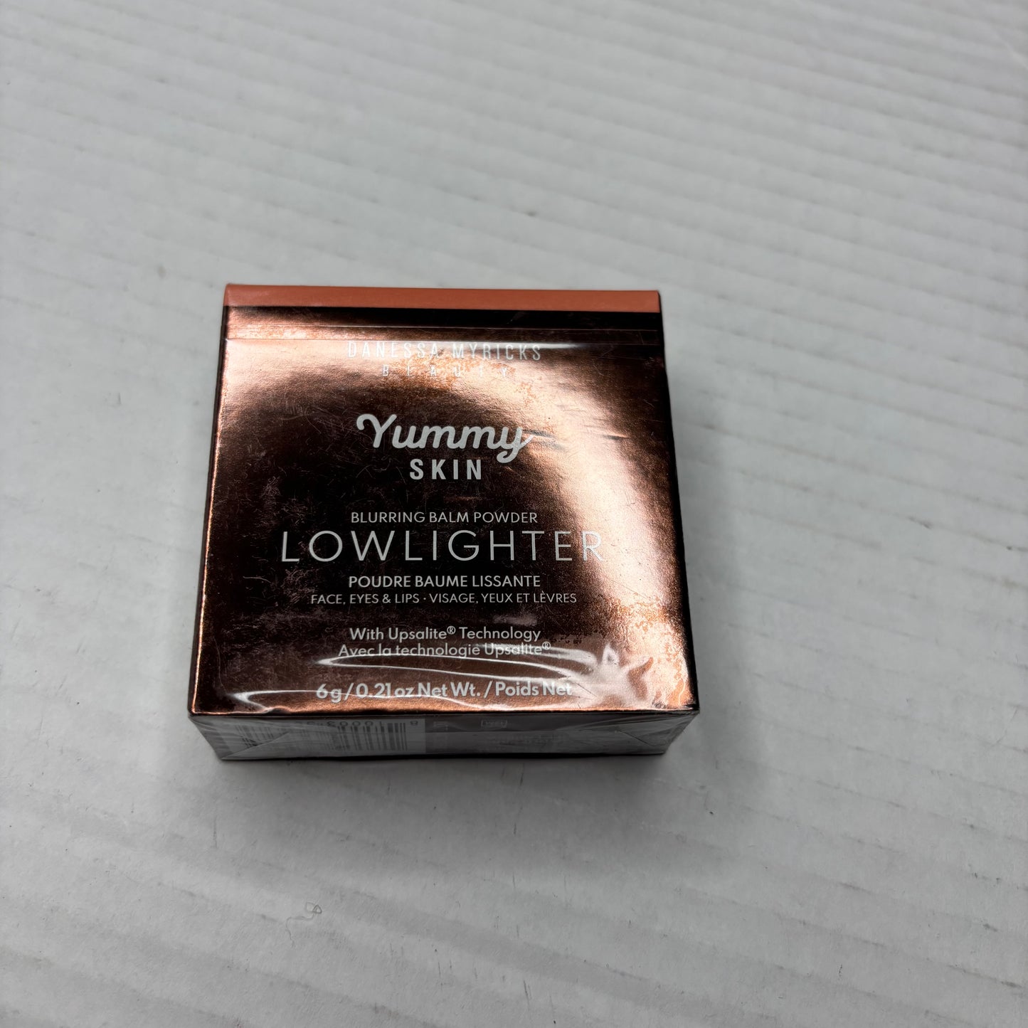 New DANESSA MYRICKS Yummy Skin Blurring Balm Powder in Lowlighter