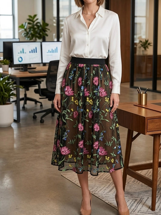 New WHITE HOUSE BLACK MARKET Black Embroidered FNF Midi Skirt Size 00