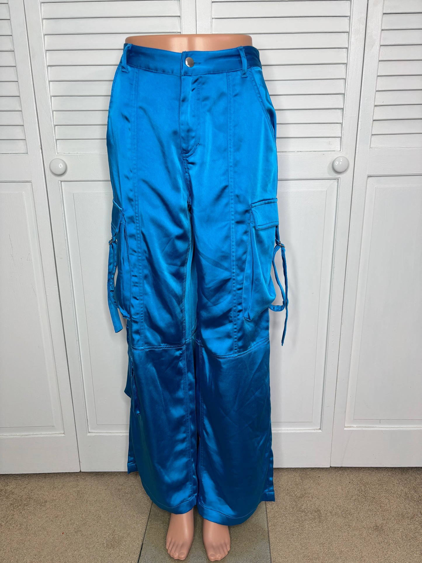 New GIANNI BINI Satin Wide-Leg Cargo Pants in Electric Blue Size Small