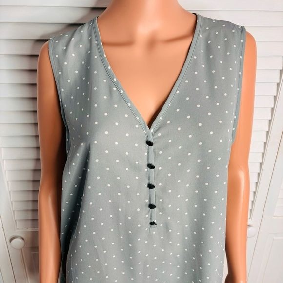 *NEW* MAURICES Plus Size Madison Polka Dot Half Button Down Tank Top Size 1X