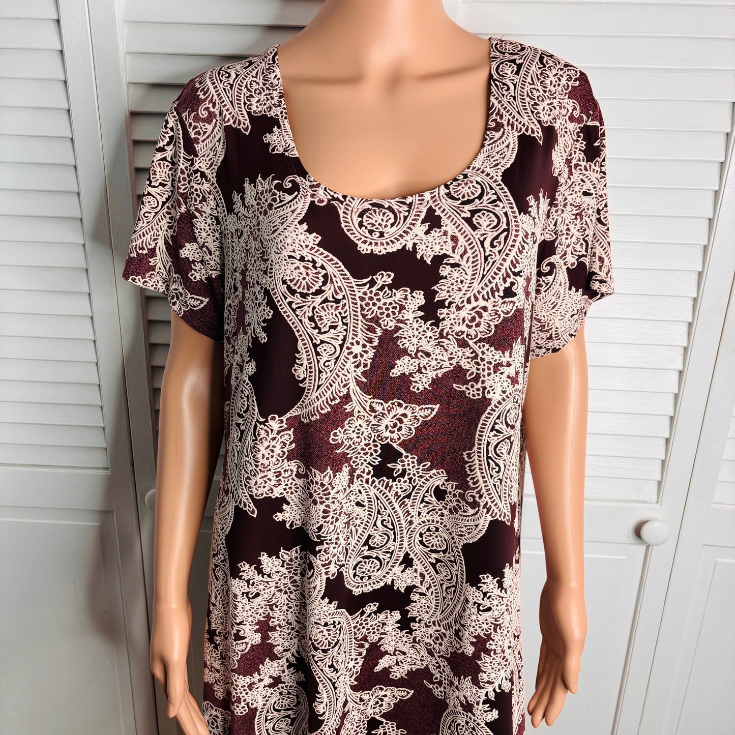 *NEW* VASNA Berry Paisley Short Sleeve Dress Size 1X