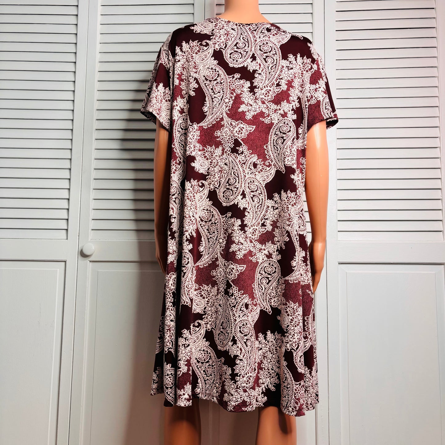 *NEW* VASNA Berry Paisley Short Sleeve Dress Size 1X