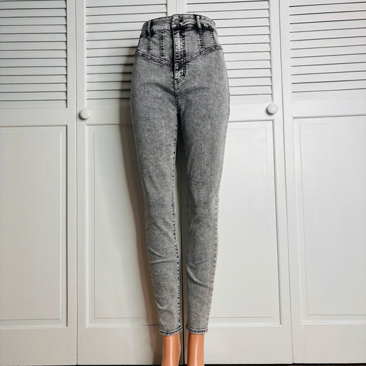 GUESS Bawa Gray Mom High Rise Jeans Size 29