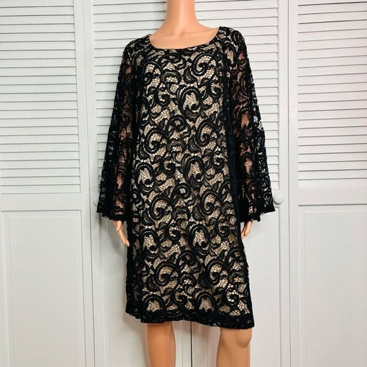 *NEW* LANE BRYANT Black Bell Sleeve Lace Dress Size 18/20