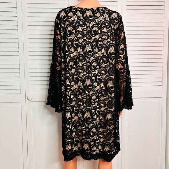 *NEW* LANE BRYANT Black Bell Sleeve Lace Dress Size 18/20