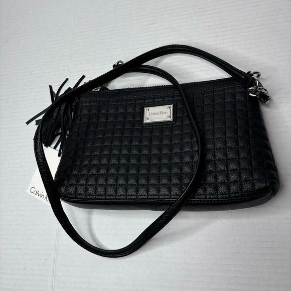 *NEW* CALVIN KLEIN Black Quilted Hastings Pebble Crossbody