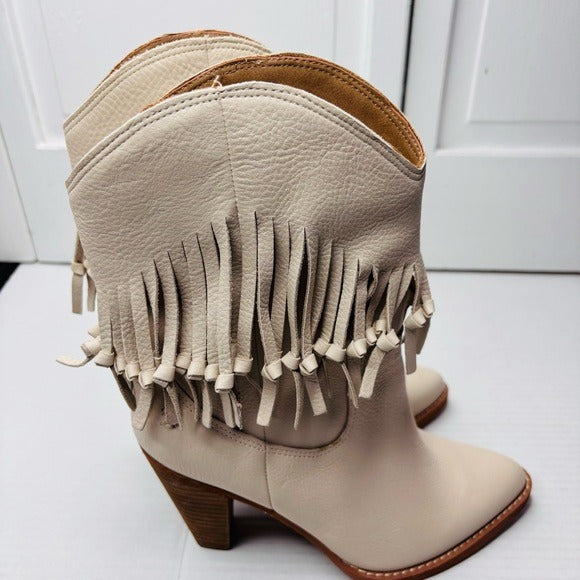 NEW ZODIAC Beige Leather Donna Fringe Boots Size 7.5