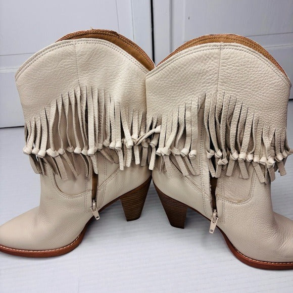NEW ZODIAC Beige Leather Donna Fringe Boots Size 7.5